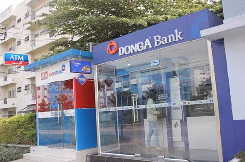 Chủ tịch HĐQT DongA Bank khẳng định ngân hàng này vẫn đang phát triển bình thường.