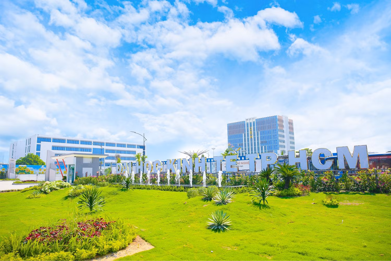 Đại học Kinh tế TPHCM (ảnh: UEH)