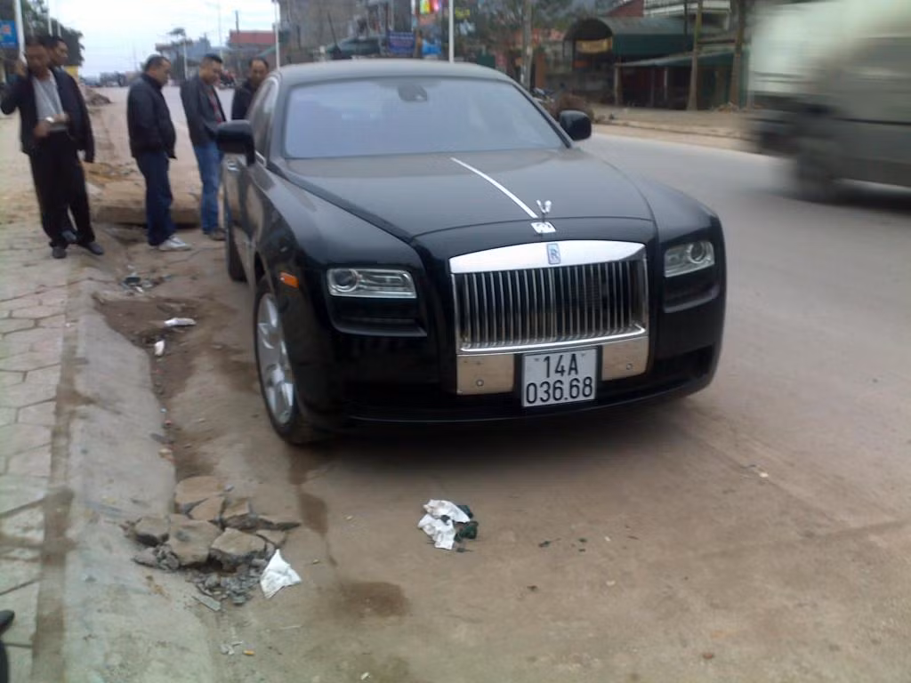 Rolls-Royce Ghost: 14A-03668 Rolls-Royce Ghost: 14A-03668