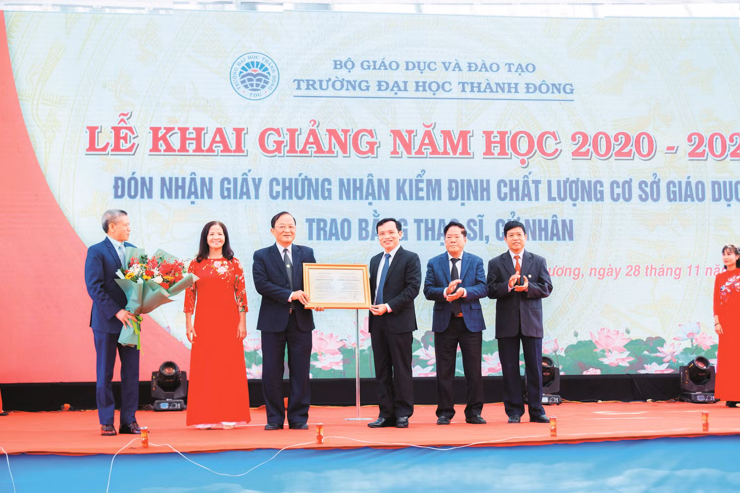 Lễ khai giảng Trường Đại học Thành Đông năm học 2020 - 2021.