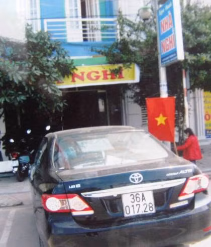 Nhà nghỉ Ngọc Oanh, nơi ông Khang đưa nữ thủ quỹ vào tâm sự. Ảnh: Lê Hoàng/Ngoisao.net