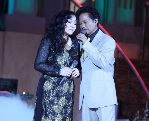 Chế Linh và Hương Lan kết hợp rất ăn ý