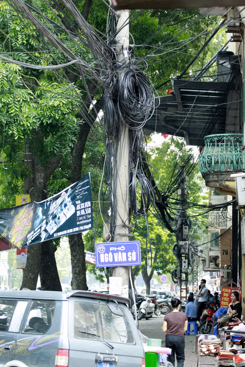 Ở các khu phố sát trung tâm TP. Hà Nội cũng không khá khẩm hơn