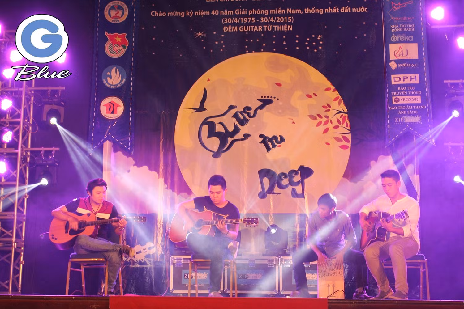 Guitarist Việt Johan-anh cả của làng nhạc chế với những clip được rất nhiều bạn trẻ yêu thích.