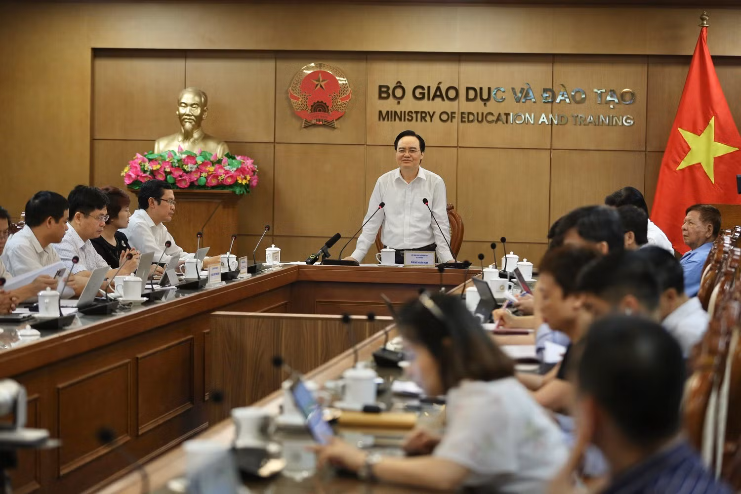 Ngày 3/6, Bộ Giáo dục và Đào tạo tổ chức hội nghị trực tuyến về đánh giá chất lượng dạy-học trực tuyến. Ảnh: moet.gov.vn.