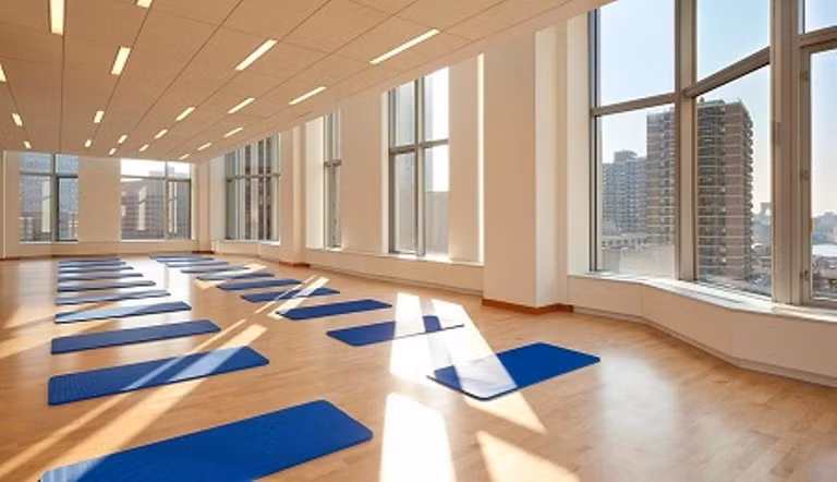 Đây là phòng tập yoga ở tầng 8, ngoài ra còn có phòng tập thể hình ở tầng 7