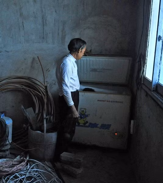 Xác người con trai được vợ chồng ông Minh bảo quản trong tủ đá suốt 6 năm qua