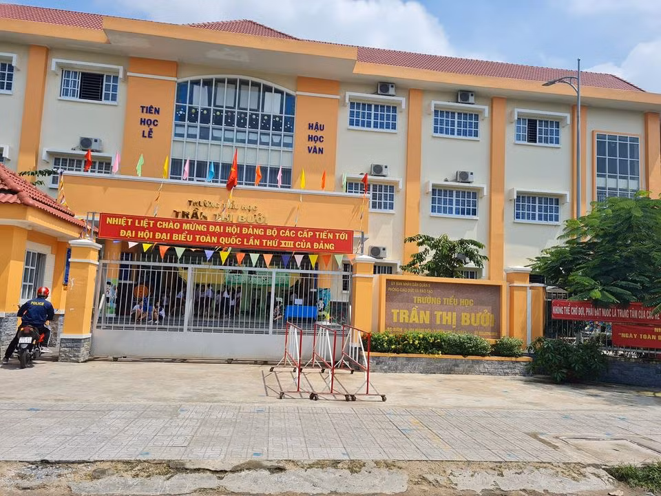 Trường tiểu học Trần Thị Bưởi, quận 9, Thành phố Hồ Chí Minh (ảnh: P.L) Trường tiểu học Trần Thị Bưởi, quận 9, Thành phố Hồ Chí Minh (ảnh: P.L)