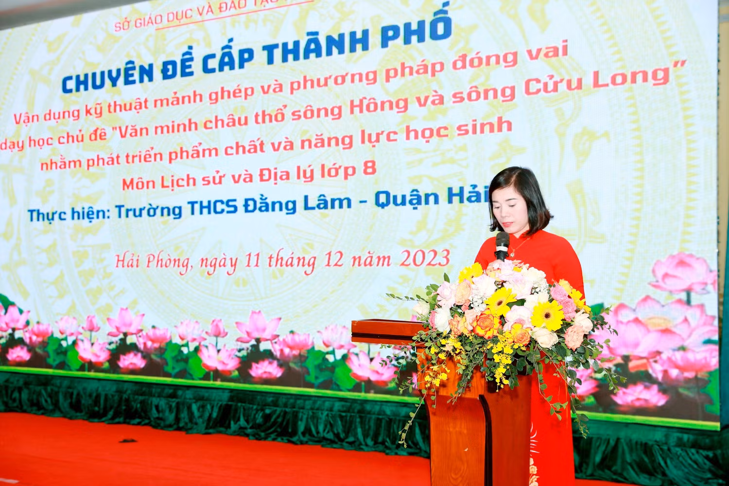 Cô giáo Nguyễn Thị Mai Hương - Hiệu trưởng Trường Trung học cơ sở Đằng Lâm phát biểu tại chuyên đề (Ảnh: MH) Cô giáo Nguyễn Thị Mai Hương - Hiệu trưởng Trường Trung học cơ sở Đằng Lâm phát biểu tại chuyên đề (Ảnh: MH)