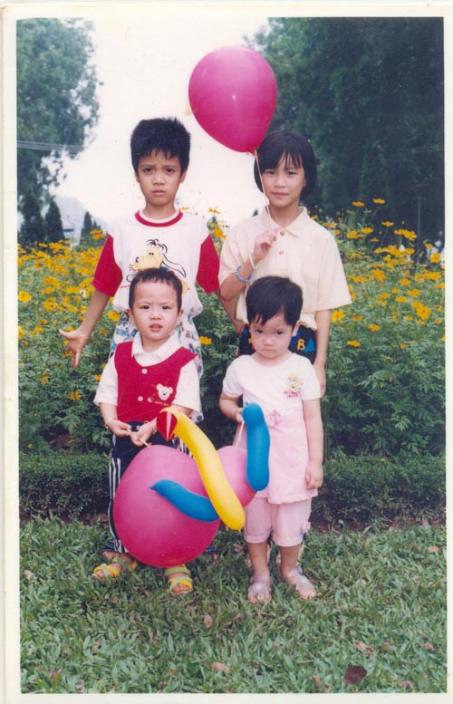 Lớn thêm chút nữa,Tuấn có thêm em và rất ra dáng đàn anh. Khi này, Tuấn bắt đầu cao ngồng lên và dáng người dong dỏng.