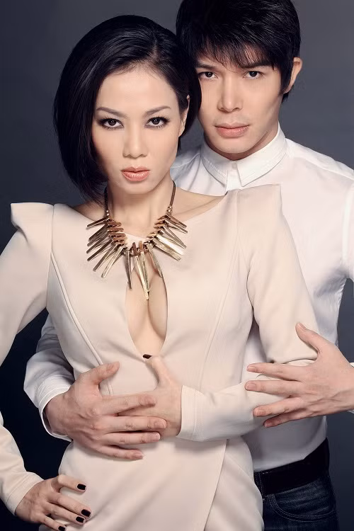 2012 là một năm đầy thành công của ca sĩ Thu Minh khi chị luôn là tâm điểm của nhiều chương trình lớn . 2012 là một năm đầy thành công của ca sĩ Thu Minh khi chị luôn là tâm điểm của nhiều chương trình lớn .