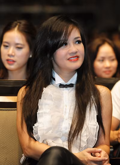 Nữ ca sĩ được mệnh danh là một trong những "nhan sắc không tuổi" của làng giải trí Việt Nam.