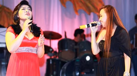Tối qua (13/9), đêm nhạc "Giấc mơ mùa thu" đã được tổ chức tại sân khấu ca nhạc Trống Đồng TP. HCM. Trong đêm nhạc này, các "gà cưng" của HLV Đàm Vĩnh Hưng gồm có Hoàng Mạnh, Tố Ny, Ngọc Luên, Xuân Nghi, Diễm My, Đồng Lan đều đã có mặt để chứng mình năng lực hát live cực tốt của mình. Tối qua (13/9), đêm nhạc "Giấc mơ mùa thu" đã được tổ chức tại sân khấu ca nhạc Trống Đồng TP. HCM. Trong đêm nhạc này, các "gà cưng" của HLV Đàm Vĩnh Hưng gồm có Hoàng Mạnh, Tố Ny, Ngọc Luên, Xuân Nghi, Diễm My, Đồng Lan đều đã có mặt để chứng mình năng lực hát live cực tốt của mình.