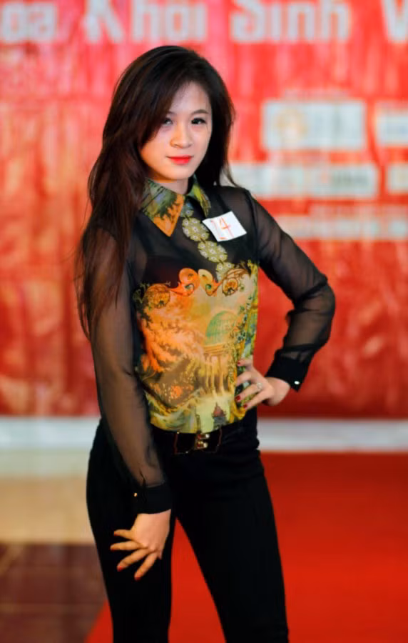 Ngẩn ngơ vì nhan sắc của Hotgirl Kiều My Chùm ảnh: Nữ sinh ĐH Ngoại thương rạng rỡ ngày khai trường Ngẩn ngơ vì nhan sắc của Hotgirl Kiều My Chùm ảnh: Nữ sinh ĐH Ngoại thương rạng rỡ ngày khai trường