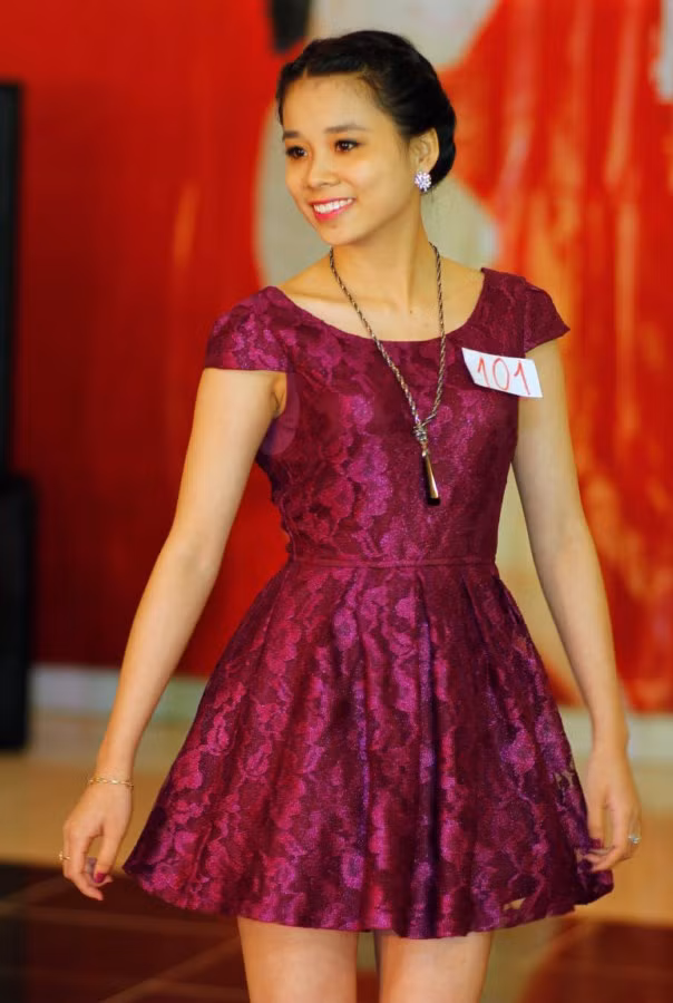 Ngẩn ngơ vì nhan sắc của Hotgirl Kiều My Chùm ảnh: Nữ sinh ĐH Ngoại thương rạng rỡ ngày khai trường Ngẩn ngơ vì nhan sắc của Hotgirl Kiều My Chùm ảnh: Nữ sinh ĐH Ngoại thương rạng rỡ ngày khai trường