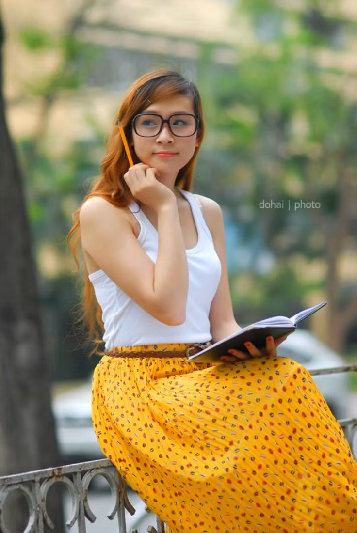 Trần Thị Hoài Thương đã từng tham gia Beauty and Charm của Đại Học Ngoại thương 2011. 100 người đẹp Imiss Thăng Long nóng bỏng trên sàn Catwalk Những nữ sinh diện áo dài đẹp hơn cả Hoa hậu Mai Phương Thúy (P18) Á khôi ĐH Lao động Xã hội đẹp long lanh giữa đồng hoa cải Ngẩn ngơ vì hotgirl Đại học Ngoại thương Trần Thị Hoài Thương đã từng tham gia Beauty and Charm của Đại Học Ngoại thương 2011. 100 người đẹp Imiss Thăng Long nóng bỏng trên sàn Catwalk Những nữ sinh diện áo dài đẹp hơn cả Hoa hậu Mai Phương Thúy (P18) Á khôi ĐH Lao động Xã hội đẹp long lanh giữa đồng hoa cải Ngẩn ngơ vì hotgirl Đại học Ngoại thương
