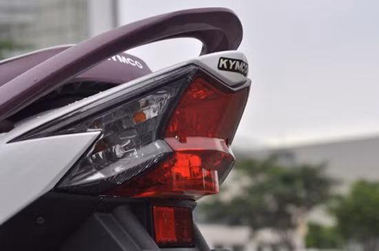 Theo công bố của Kymco, lượng tiêu hao nhiên liệu của Candy Hi 110cc vào khoảng 2,5 lít/100km trong điều kiện vận hành ở vận tốc xe trung bình ở 45km/giờ.
