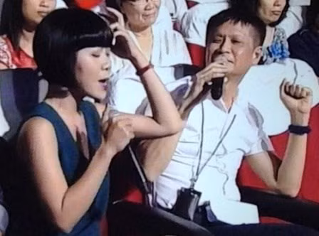 Phần "đối thoại" giữa MC Trác Thúy Miêu và Đạo diễn Lê Hoàng gây bão dư luận suốt những ngày qua
