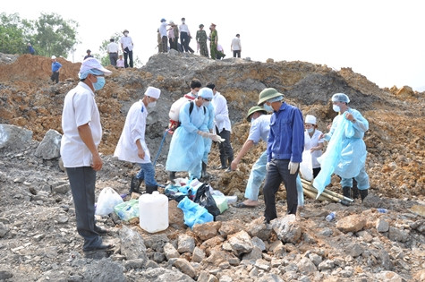 Nạn nhân thứ 5 bị vùi lấp trong vụ sạt lở đất bãi thải Phấn Mễ đã được tìm thấy sau gần 10 ngày nỗ lực tìm kiếm.