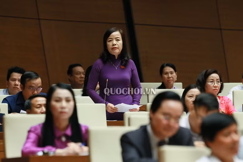 Đại biểu Quốc hội Nguyễn Thị Kim Thúy nêu rõ có quá nhiều thủ tục khiến dự án sử dụng vốn ODA nhân đạo bị chậm. ảnh: quochoi.vn Đại biểu Quốc hội Nguyễn Thị Kim Thúy nêu rõ có quá nhiều thủ tục khiến dự án sử dụng vốn ODA nhân đạo bị chậm. ảnh: quochoi.vn