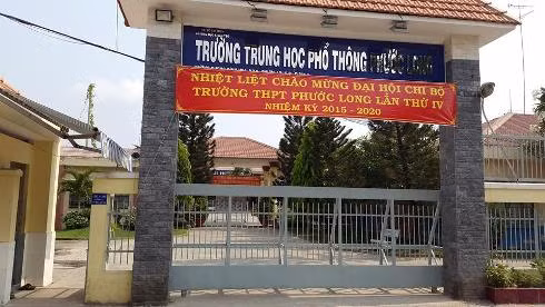 Giáo viên Trường Phước Long thắc mắc về các khoản chi cho họ của Hiệu trưởng nhà trưởng (ảnh: P.L)