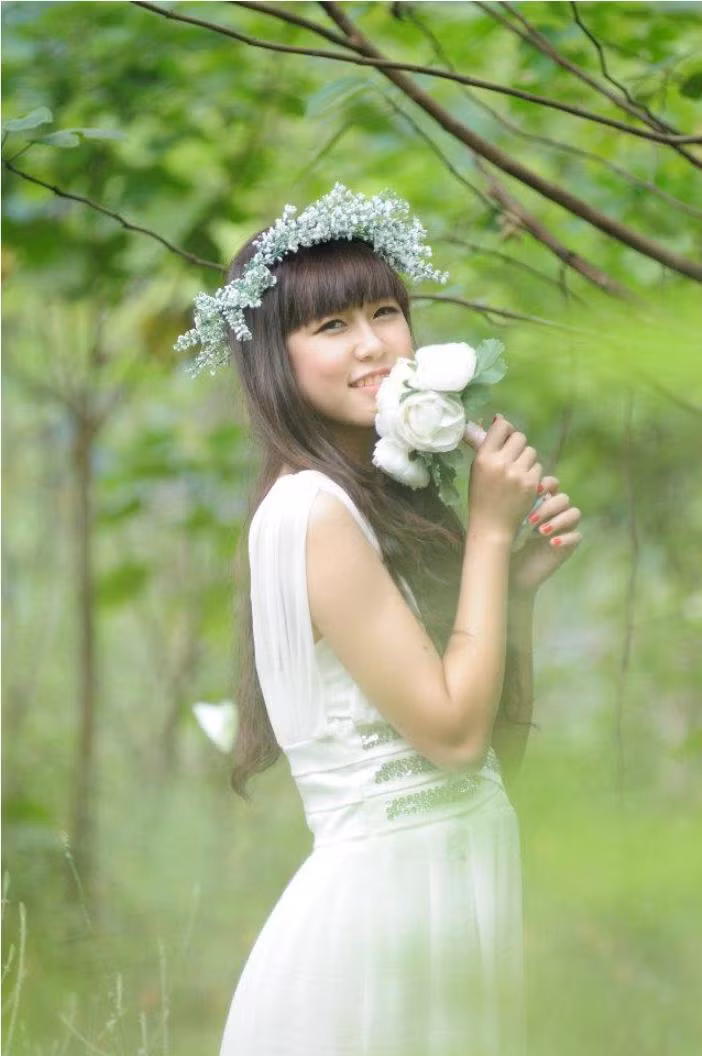 Ngọc cũng đã nhận được rất nhiều bài học ý nghĩa. Ngọc chia sẻ, bạn đã từng chụp một bộ ảnh mà nhân vật chính là một model chuyên nghiệp, Ngọc chỉ được tham gia đóng vai phụ. Nhưng do bạn diễn quá hoàn hảo nên Ngọc không thể hiện được cái thần thái cần diễn đạt. Ngọc cũng đã nhận được rất nhiều bài học ý nghĩa. Ngọc chia sẻ, bạn đã từng chụp một bộ ảnh mà nhân vật chính là một model chuyên nghiệp, Ngọc chỉ được tham gia đóng vai phụ. Nhưng do bạn diễn quá hoàn hảo nên Ngọc không thể hiện được cái thần thái cần diễn đạt.