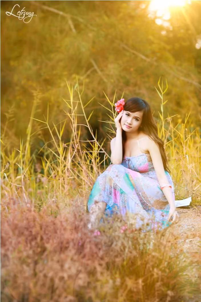 Trúc tâm sự: “Nếu Trúc chưa hoàn thành tốt việc gì thì điều đầu tiên ba Trúc làm là an ủi, động viên và khuyên Trúc cố gắng lần sau tới chừng nào thành công thì thôi. Ba luôn tin tưởng Trúc. Trúc rất phục ba trong cách giáo dục con cái” Trúc tâm sự: “Nếu Trúc chưa hoàn thành tốt việc gì thì điều đầu tiên ba Trúc làm là an ủi, động viên và khuyên Trúc cố gắng lần sau tới chừng nào thành công thì thôi. Ba luôn tin tưởng Trúc. Trúc rất phục ba trong cách giáo dục con cái”