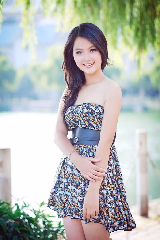 Ngô Thị Thu Hà sinh năm 1995, là người con gái thanh lịch, dịu dàng của mảnh đất Hà thành, hiện cô bạn vừa tốt nghiệp Trường THPT Lê Quý Đôn - Hà Nội và đang chuẩn bị bước vào kỳ thi đại học Ngô Thị Thu Hà sinh năm 1995, là người con gái thanh lịch, dịu dàng của mảnh đất Hà thành, hiện cô bạn vừa tốt nghiệp Trường THPT Lê Quý Đôn - Hà Nội và đang chuẩn bị bước vào kỳ thi đại học