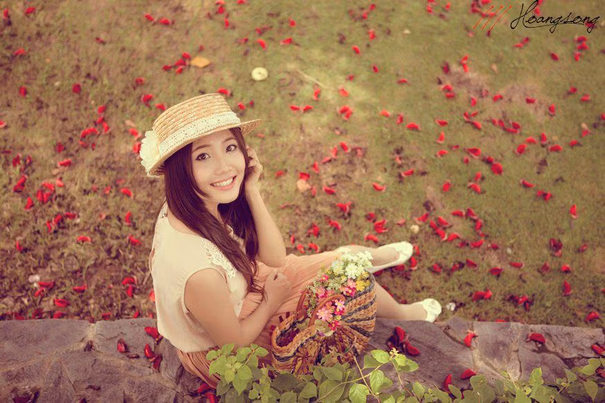 Xem thêm: Giật mình: Mỹ nữ U30 ""thơ ngây, xì tin"" như hotgirl 9X
