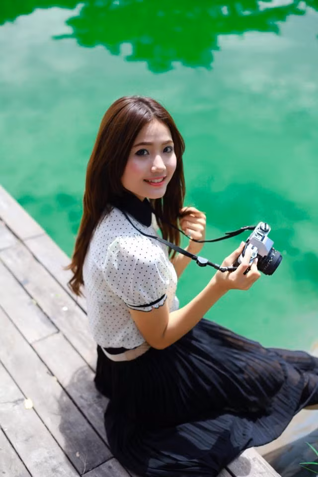 Xem thêm: Giật mình: Mỹ nữ U30 ""thơ ngây, xì tin"" như hotgirl 9X