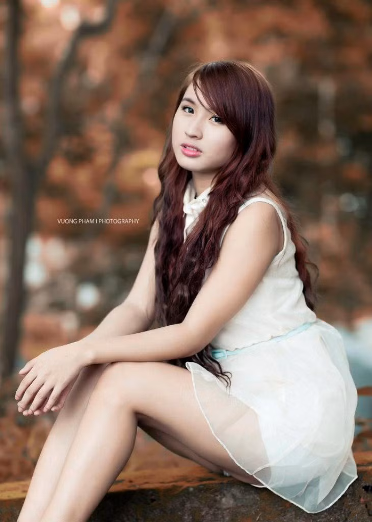 Nàng đẹp tựa thiên thần bước ra từ câu chuyện cổ tích. Xem thêm: Cơn sốt 'thiên sứ 9X': Đẹp hơn cả mỹ nhân dao kéo