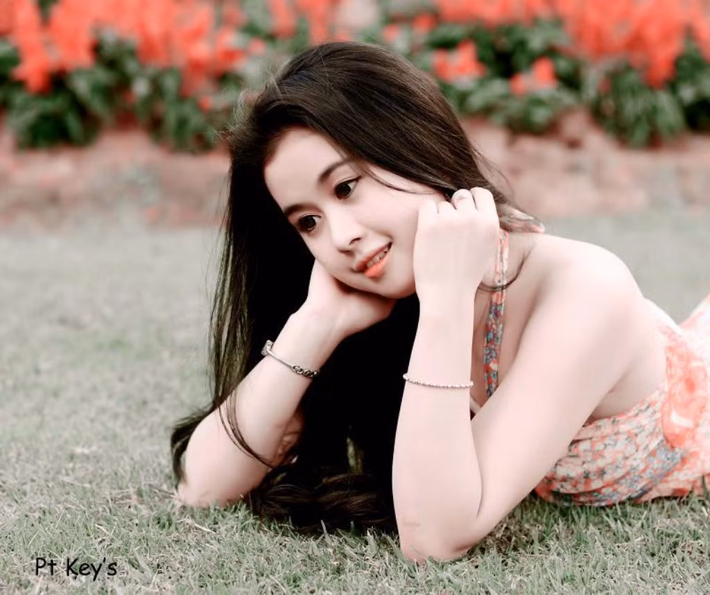 Ngọc Trúc đang từng ngày cố gắng hoàn thiện mình hơn nữa và theo Ngọc Trúc trước khi yêu thương mọi người hãy yêu thương chính bản thân mình, không cần đợi đến khi trở thành một người hoàn hảo rồi mới bắt đầu yêu thương bản thân..., Ngọc Trúc cảm thấy khá hài lòng với những gì đang có nhưng vẫn muốn cố gắng nhiều hơn nữa để vươn tới ước mơ của mình