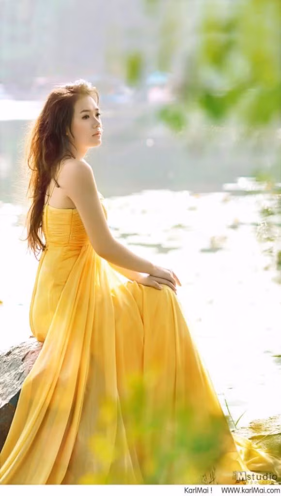 Gương mặt đáng yêu như thiên thần và cuốn hút, Minh Thùy hiện đang là model cho nhiều shop thời trang nổi tiếng Sài thành.
