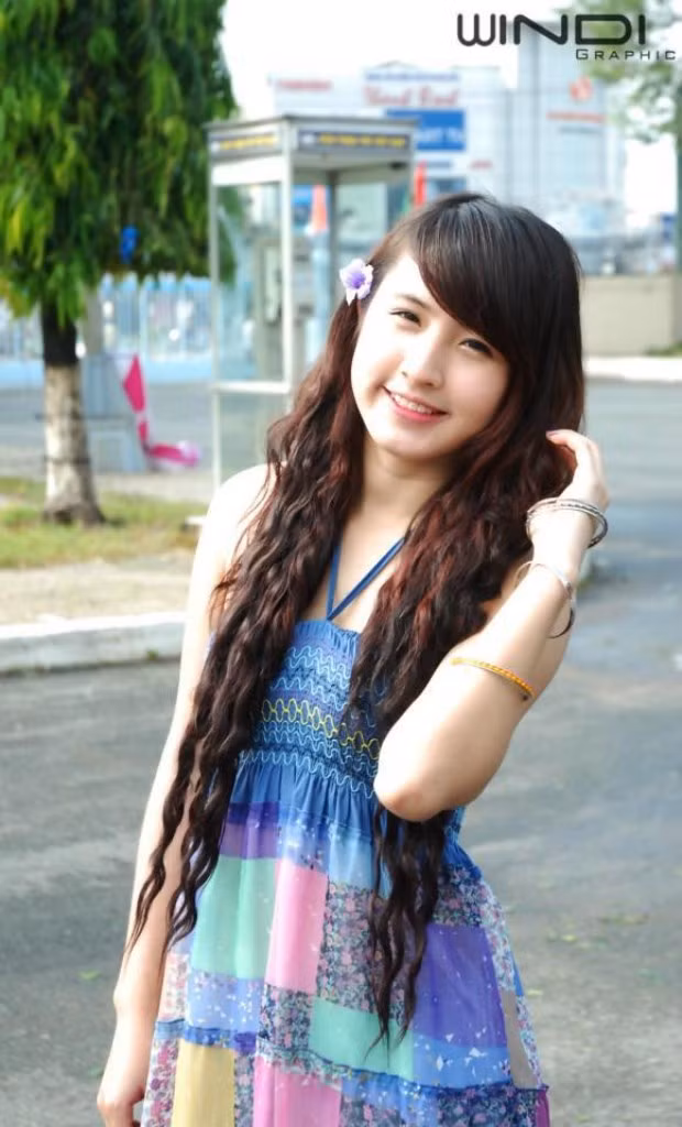 Vân học hỏi từ mẹ nhiều điều thú vị, từ nhỏ đã được mẹ dạy Nữ công gia chánh, học nấu nướng bởi vậy Vân rất có tài nấu nướng và thích những công việc gia đình. Vân luôn xem mẹ là hình tượng người phụ nữ để Vân học tập, từ những điều giản đơn nhất...