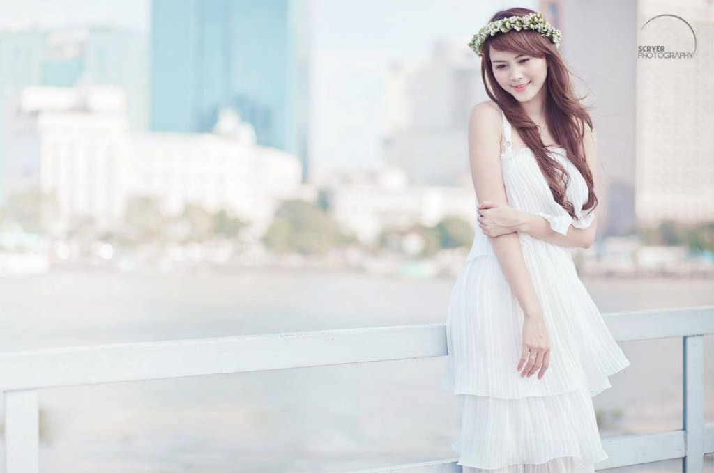 Xem thêm: Cơn sốt 'thiên sứ 9X': Cô bé răng khểnh làm say đắm lòng ai...