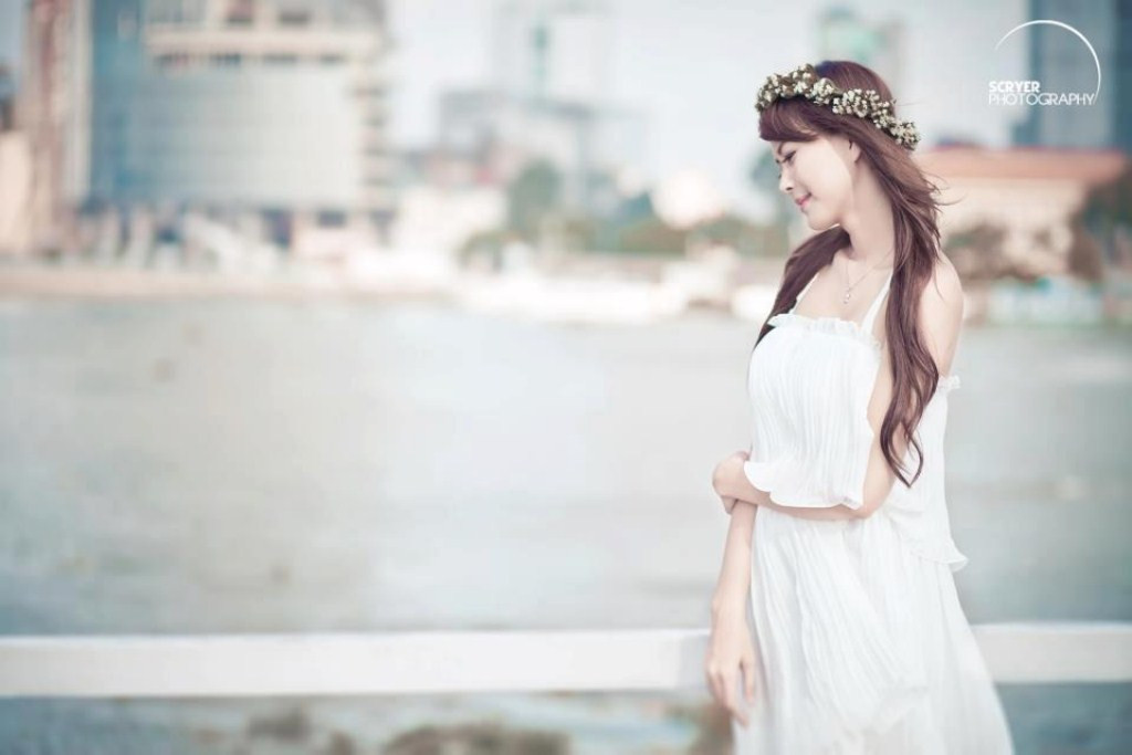 Xem thêm: Cơn sốt 'thiên sứ 9X': Cô bé răng khểnh làm say đắm lòng ai...