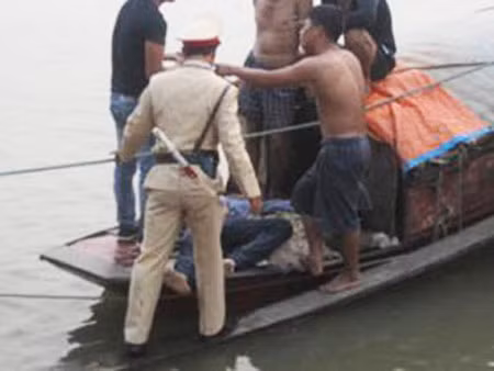 Chuyện tự tử trên cầu Chương Dương, Tin tức trong ngày, tu tu o cau chuong duong, tu tu, tu van, nhay cau tu tu, thuong ta le duc doan, canh sat giao thong, cau chuong duong, bao, tin hay, tin hot, tin tuc