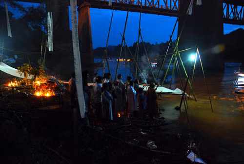 Đại lễ cầu siêu nơi thảm nạn Sêrêpôk, Tin tức trong ngày, lat xe khach, tai nan giao thong, cau serepok, hien truong tai nan, cuu ho tai nan giao thong, benh vien, nguoi chet, nguoi bi thuong, tai nan xe khach, tin tuc