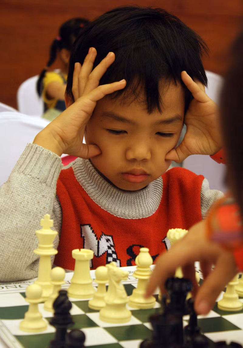 Căng thẳng tìm cách phá nước đi của đối thủ