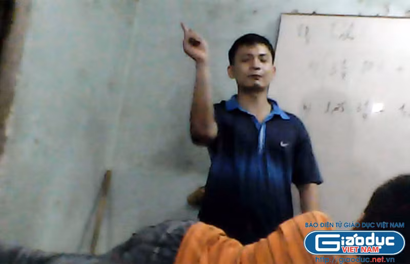 Đáp lại lời khẩn thiết trong đau đớn của học sinh, thày Thành phớt lờ... TRA CỨU ĐIỂM THI ĐẠI HỌC CAO ĐẲNG 2012