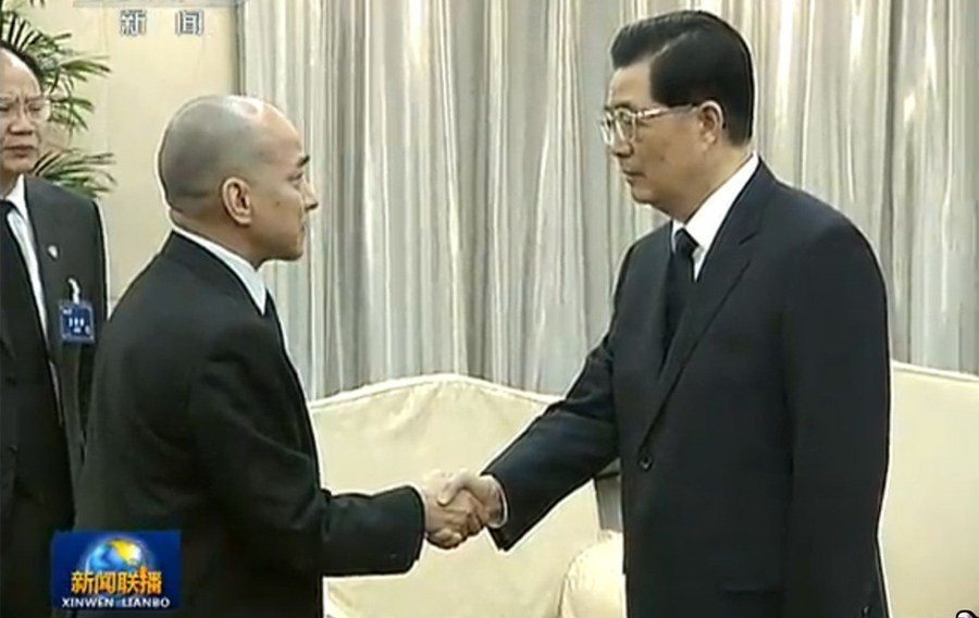 Chia buồn với đương kim Quốc vương Sihamoni