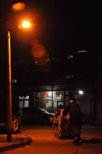 Về nhà khi trời đã khuya