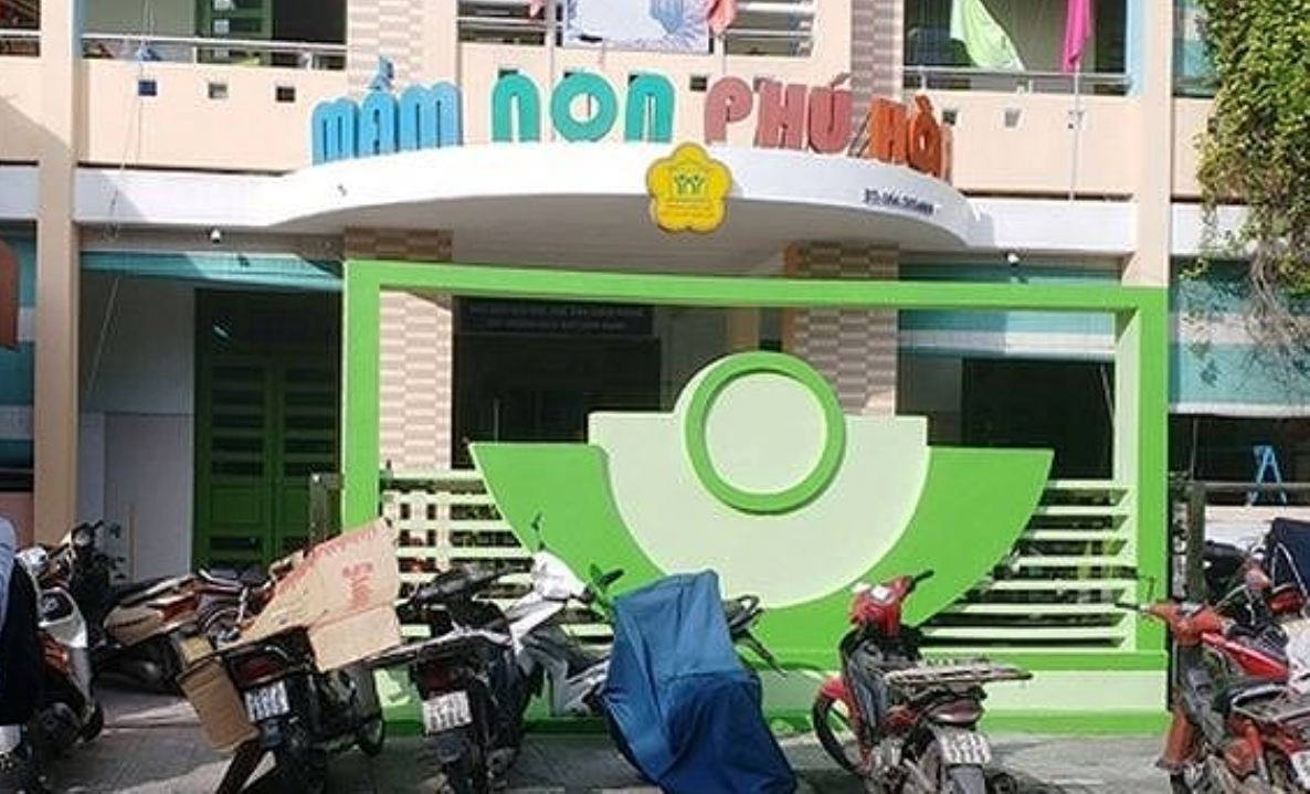 Trường mầm non Phú Hòa nơi xảy ra sự việc. Trường mầm non Phú Hòa nơi xảy ra sự việc.