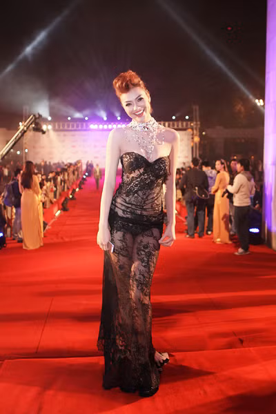 .. và một người phát ngôn của Bộ Văn hóa cũng đã "lên tiếng". .. và một người phát ngôn của Bộ Văn hóa cũng đã "lên tiếng".
