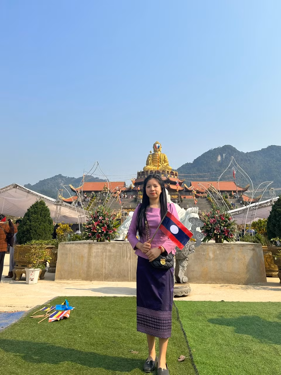 gdvn_sv-lao-truong-dai-hoc-tan-trao.jpg
