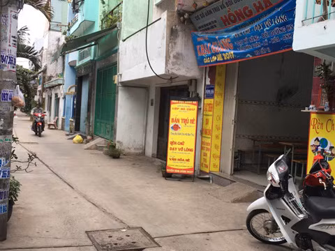 Bán trú vệ tinh ở Thành phố Hồ Chí Minh, người làm và cả nhà quản lý đều bối rối ảnh 3