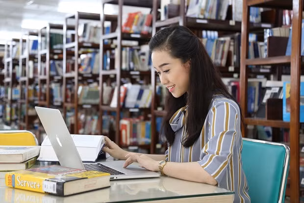 Ngày 13/3, Bộ Giáo dục và Đào tạo có văn bản yêu cầu cơ sở đào tạo thống nhất triển khai phương thức đào tạo từ xa, đào tạo trực tuyến. (Ảnh minh họa: Nguồn webisite trường Đại học Công nghệ thành phố Hồ Chí Minh) Ngày 13/3, Bộ Giáo dục và Đào tạo có văn bản yêu cầu cơ sở đào tạo thống nhất triển khai phương thức đào tạo từ xa, đào tạo trực tuyến. (Ảnh minh họa: Nguồn webisite trường Đại học Công nghệ thành phố Hồ Chí Minh)