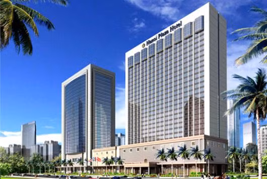 Nhiều khách hàng tự hỏi: Một khách sạn hạng sang, mang tầm cỡ quốc tế như Grand Plaza nhưng hệ thống trông xe lại quá lỏng lẻo, liệu có xứng đáng để người tiêu dùng lựa chọn? Nhiều khách hàng tự hỏi: Một khách sạn hạng sang, mang tầm cỡ quốc tế như Grand Plaza nhưng hệ thống trông xe lại quá lỏng lẻo, liệu có xứng đáng để người tiêu dùng lựa chọn?