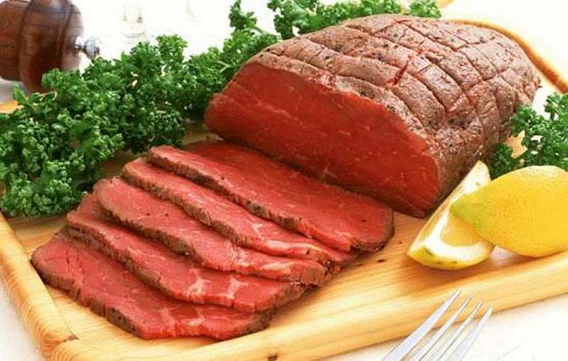 Phụ trách đường dây nóng của nhà hàng này chia sẻ, không ít lần anh nhận được những cuộc điện thoại khách đặt bàn trước với ánh nến lung linh, rượu vang Tây Ban Nha và bò bít tết Kobe để làm lễ cầu hôn. Phụ trách đường dây nóng của nhà hàng này chia sẻ, không ít lần anh nhận được những cuộc điện thoại khách đặt bàn trước với ánh nến lung linh, rượu vang Tây Ban Nha và bò bít tết Kobe để làm lễ cầu hôn.