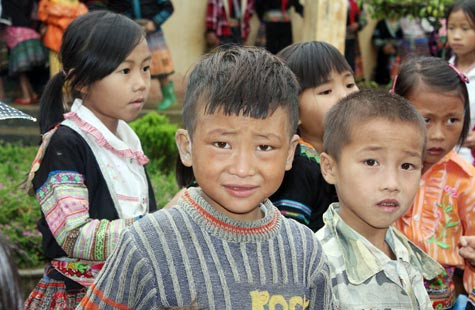 Trẻ em Suối Giàng đứa nào cũng nhem nhuốc đến tội nghiệp!